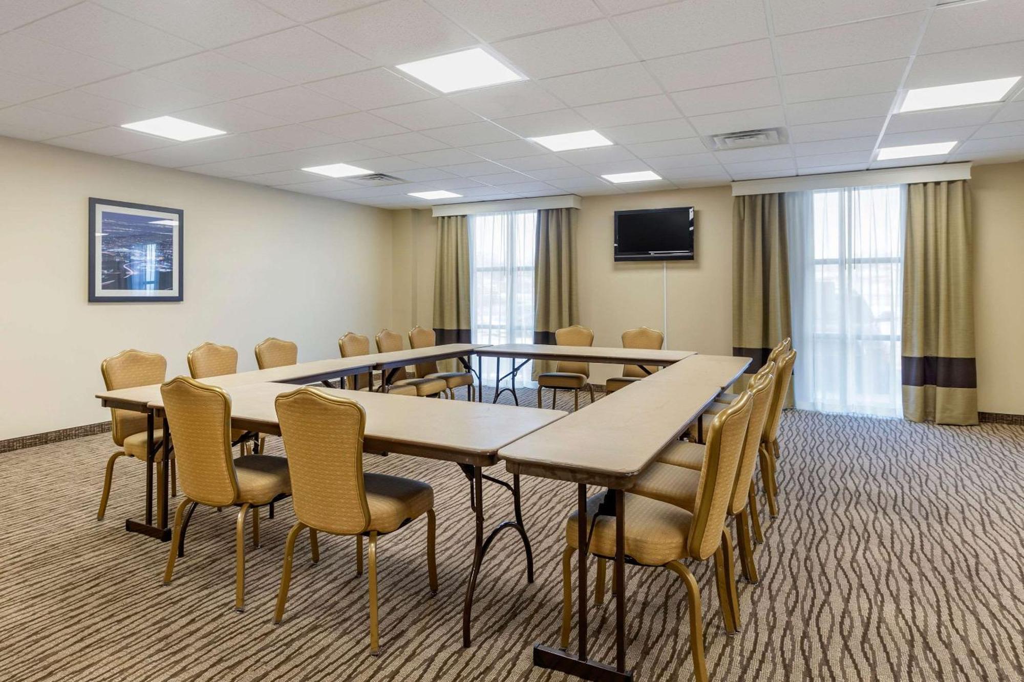 Comfort Suites Near Denver Downtown מראה חיצוני תמונה