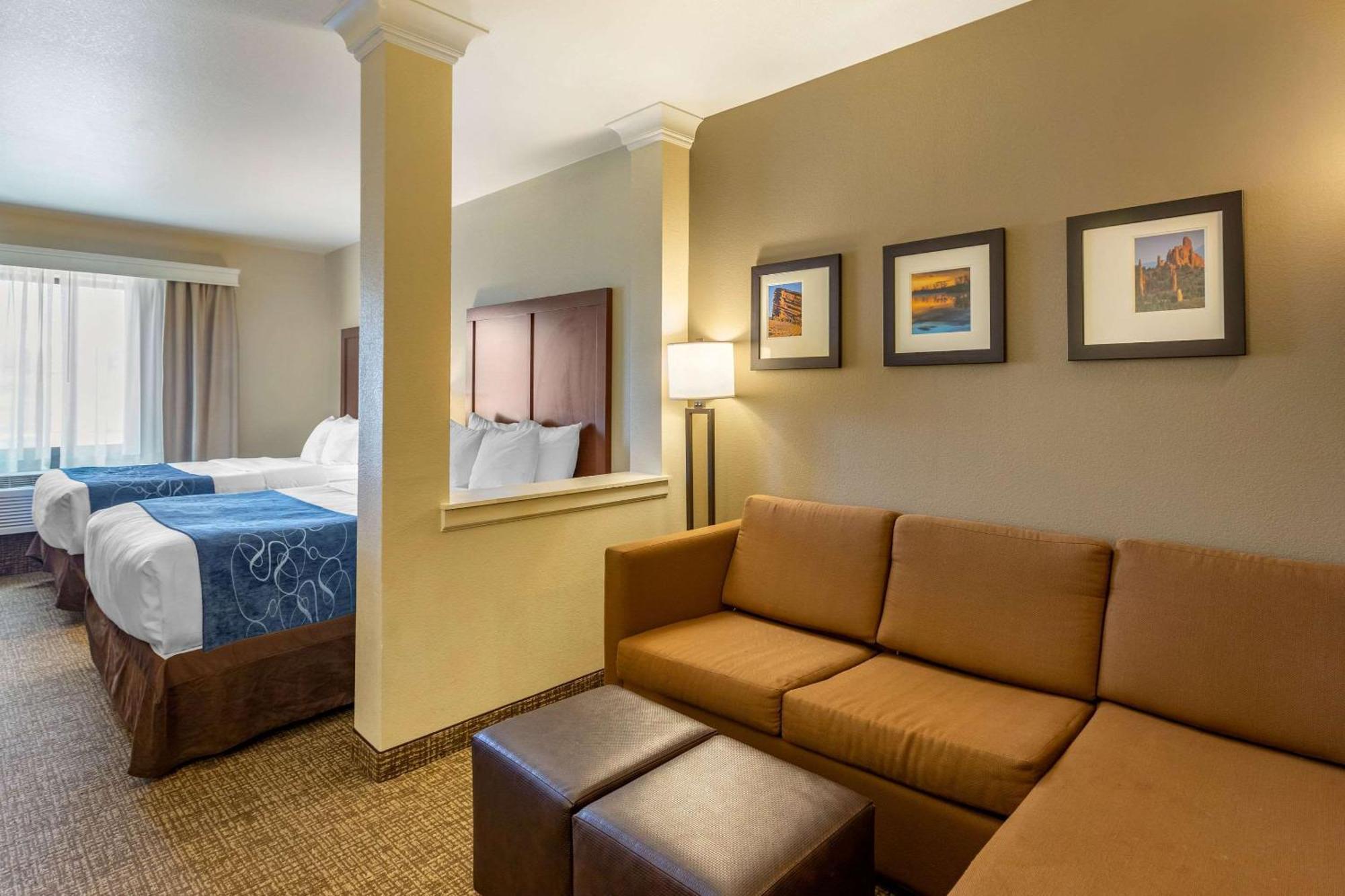 Comfort Suites Near Denver Downtown מראה חיצוני תמונה