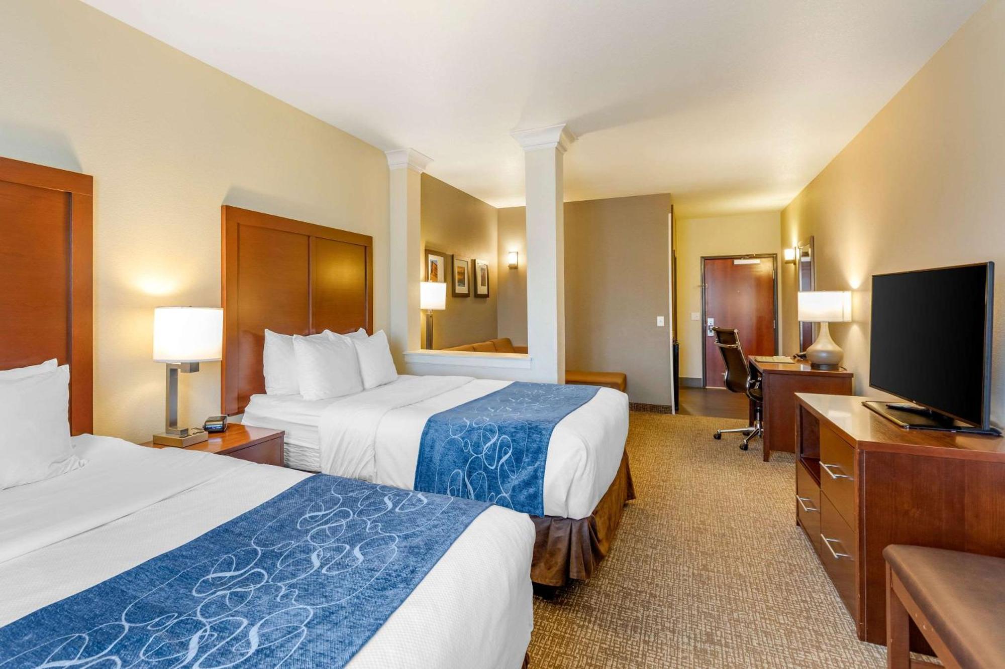 Comfort Suites Near Denver Downtown מראה חיצוני תמונה