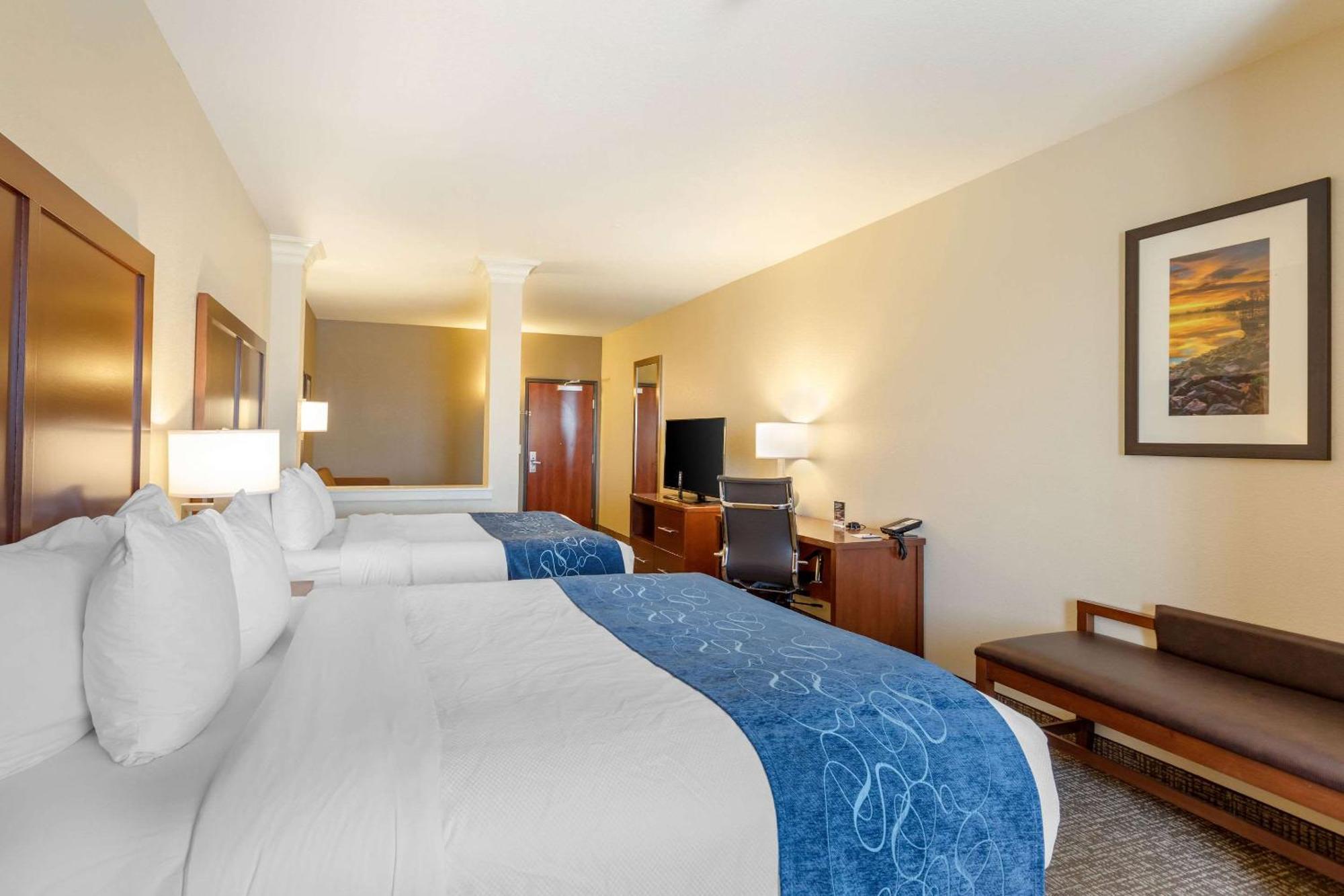 Comfort Suites Near Denver Downtown מראה חיצוני תמונה