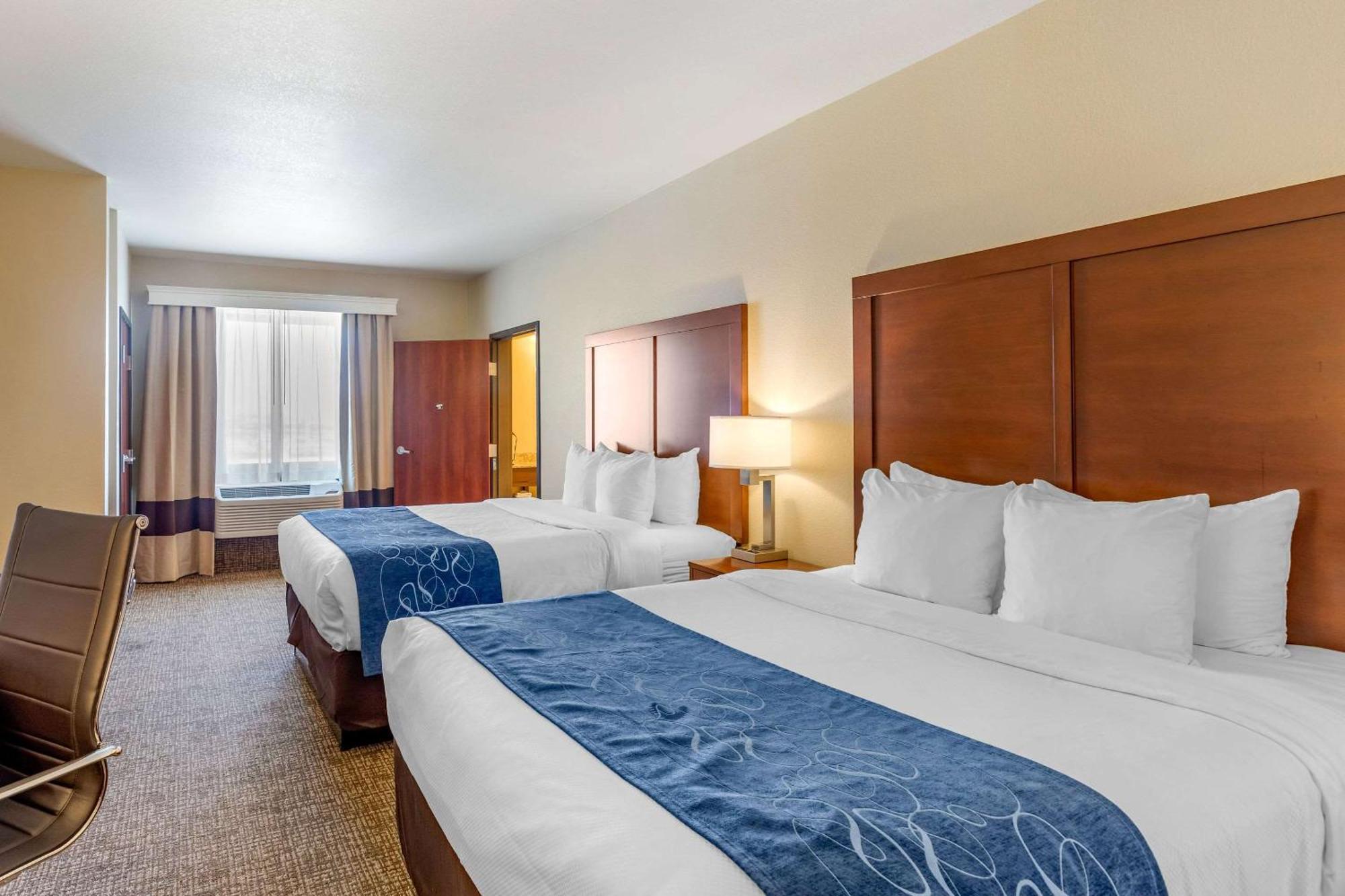 Comfort Suites Near Denver Downtown מראה חיצוני תמונה